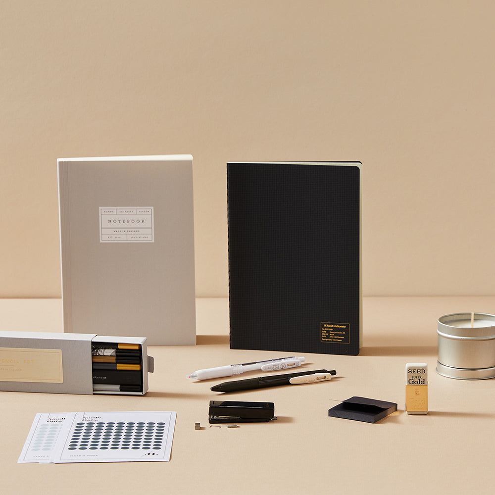 Black and White Journaling Set